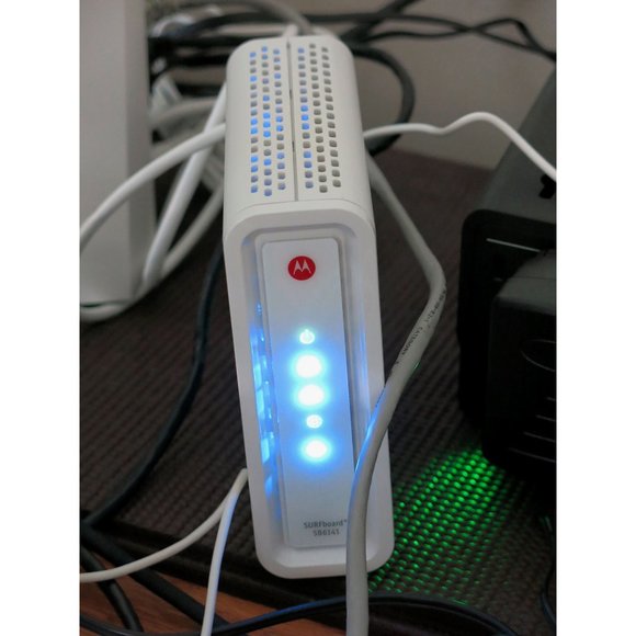 ARRIS SURFboard eXtreme SB6141 8x4 DOCSIS 3.0 Cable Modem - Picture 5 of 16